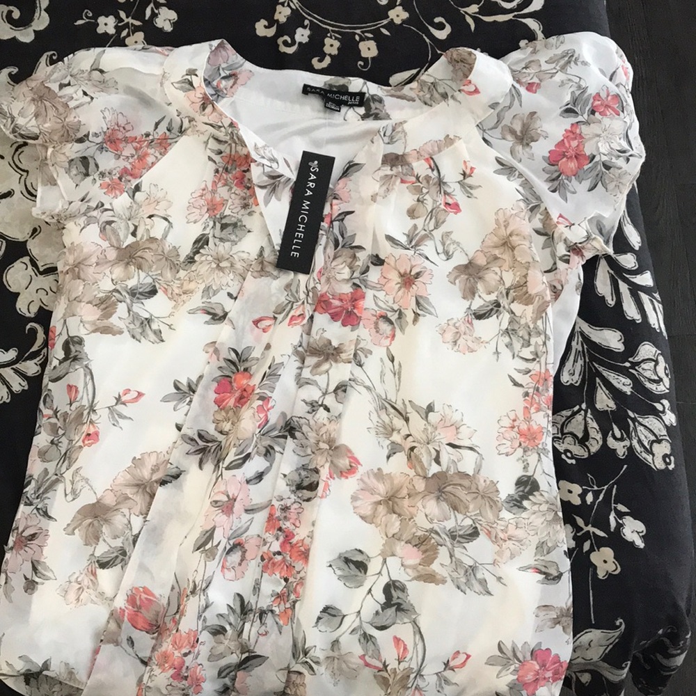 Women’s petite blouse